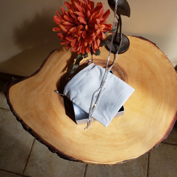 NIB Neiman Marcus Silver/Crystal  18 1/2" Necklace - Picture 1 of 6